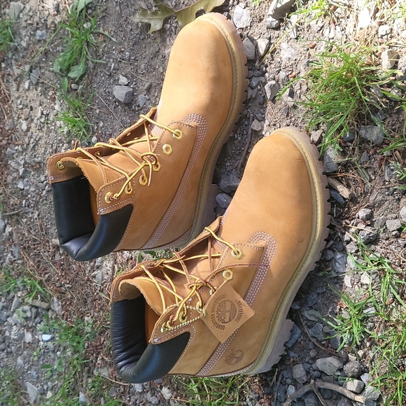 Timberland Other - Mens Timberland waterproof boots tan nubuck mens 9